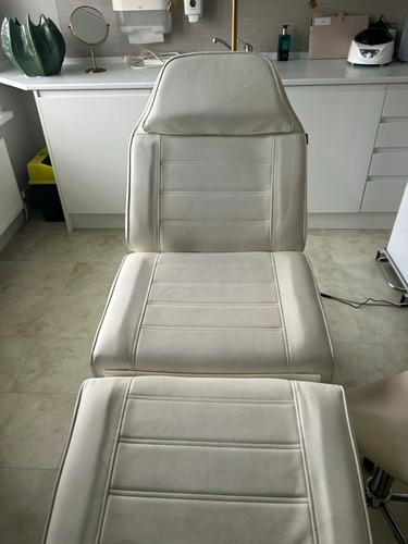 Electric white chair bed over - electric,