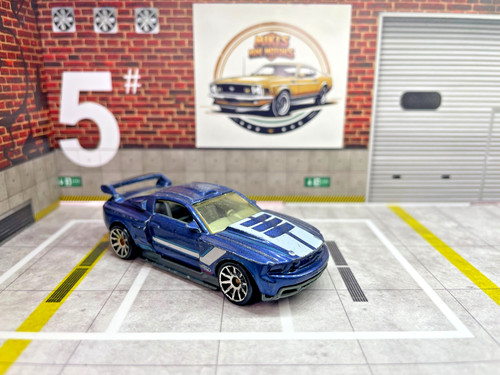 2013 hot wheels custom - hot,