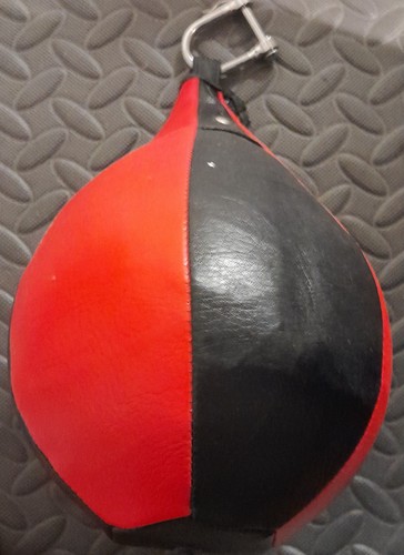 Red black hanging boxing - &,