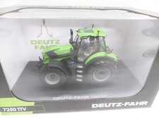 UNIVERSAL HOBBIES DEUTZ FAHR