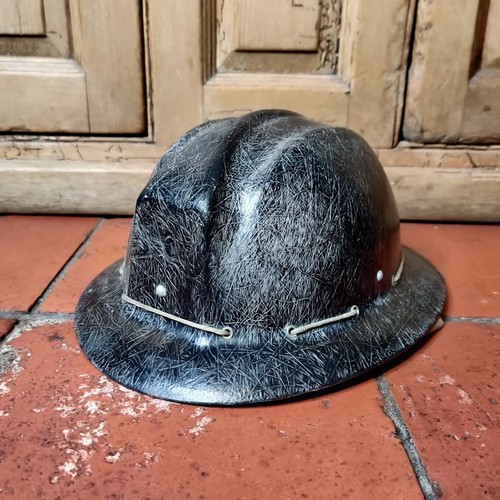 Vintage black fibreglass - black,