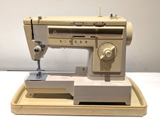 UNTESTED SINGER Stylist 533