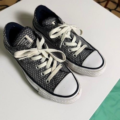 Converse diamond printed