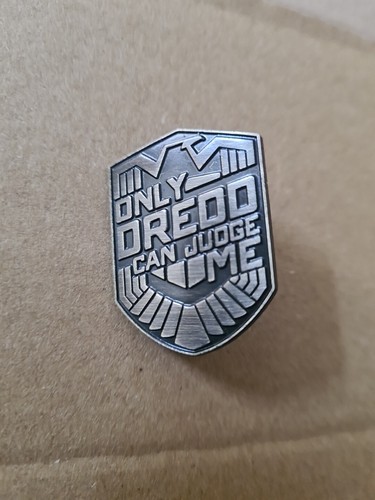 Judge dredd metal pin - dredd,