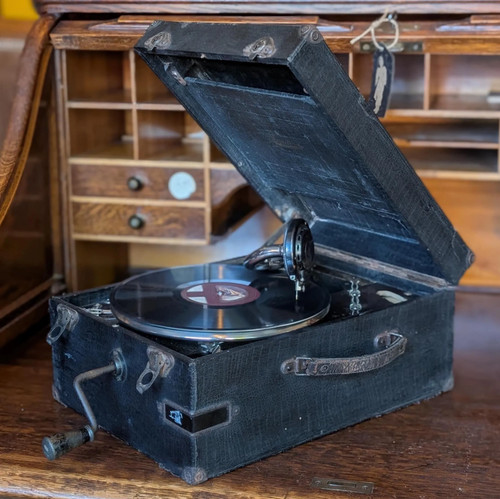 Antique maxitone portable - antique,