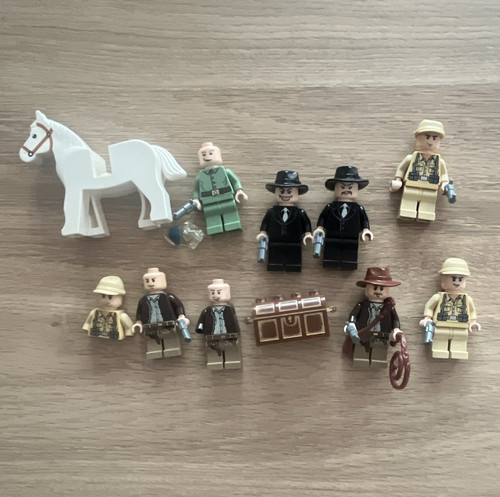 Lego indiana jones minifigure - jones,