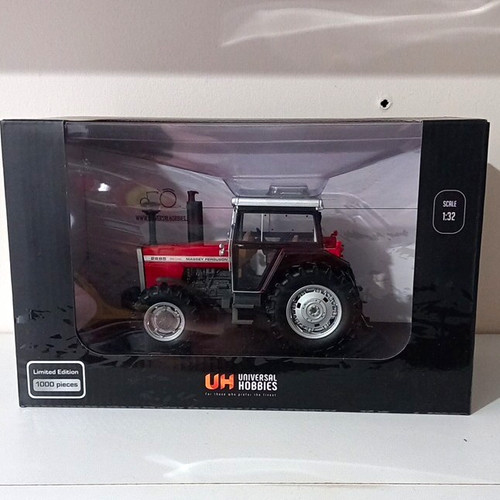 Universal hobbies massey - 1:32,