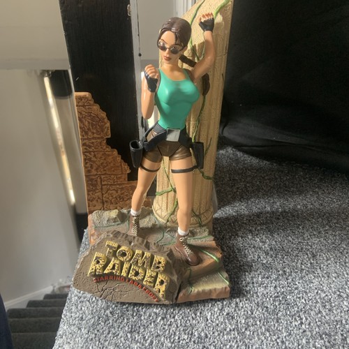 Tomb raider lara croft in - raider,