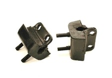 PAIR OF ENGINE MOUNTINGS TRIUMPH STAG