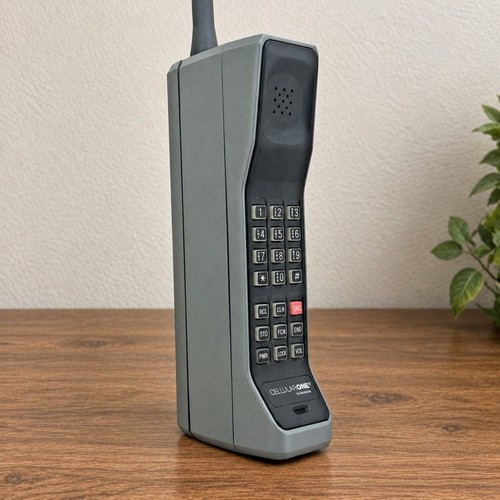 Vintage motorola cellularone - vintage,