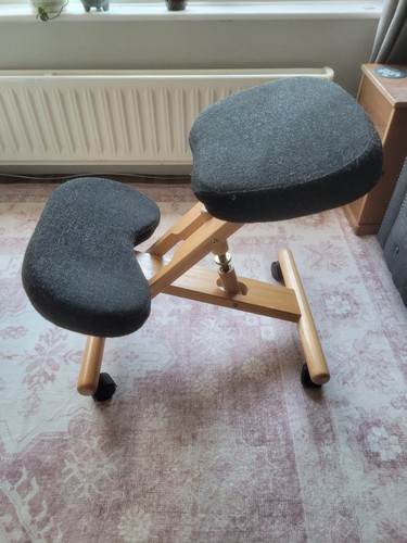Ergonomic kneeling chair - ergonomic,