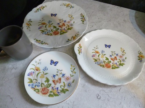 Aynsley cottage garden - cottage, plates