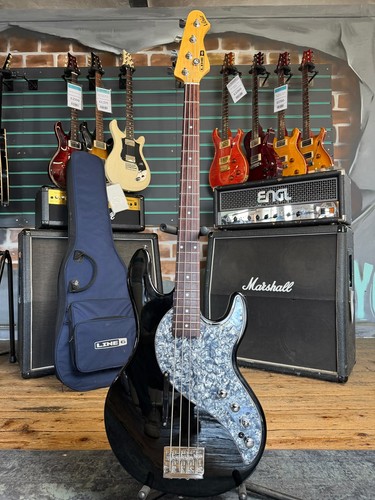 Line variax bass - 700, black