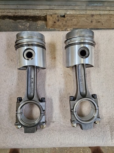 Bukh dv24 piston set - bukh,