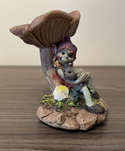 Pixie mushroom - on,