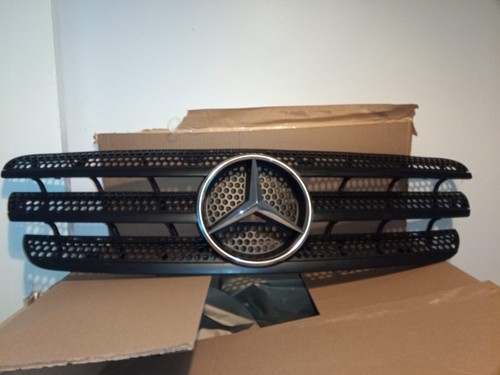 Black amg style front grill - black,