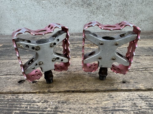 Redline bmx pedals - bmx, red