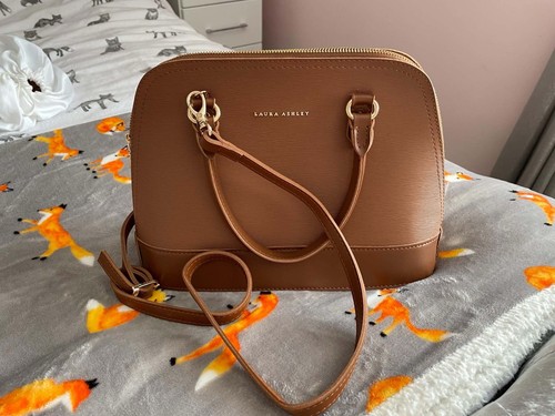 Laura ashley tan brown - laura,