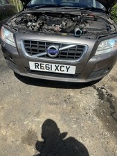 2011 Used Genuine Volvo V70 Front Bumper Grill