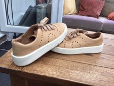 camper trainers in apricot leather in excellent condition.  Lovely shoes