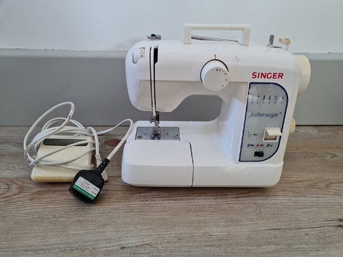 Vintage singer featherweight - vintage,