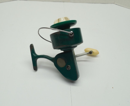Vintage penn greenie 710 - penn, “greenie”