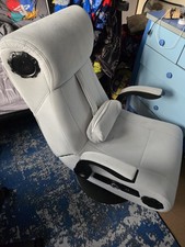 X-Rocker Deluxe 4.1 Pedestal