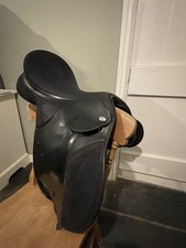 Thorowgood 17 1/2 " T4 Black  Saddle Wide Bar