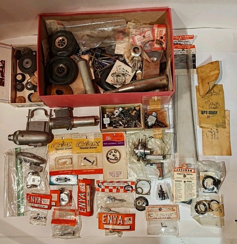 Huge lot vintage model - of,