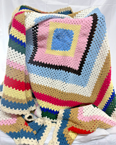 Vintage 1970s crochet granny - vintage,