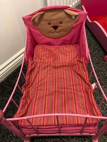 2004 baby chou - baby, crib