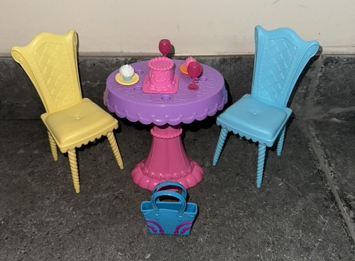 Barbie dream house table - house, &