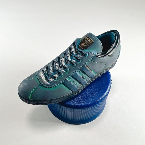 Tahiti pepsi meets adidas - pepsi,