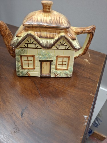 Vintage keele street pottery - vintage,