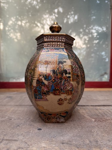 Japanese porcelain pottery - &,