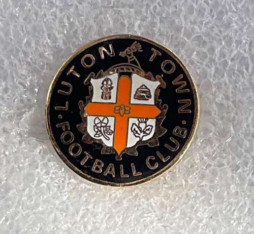 Luton town football club - luton,