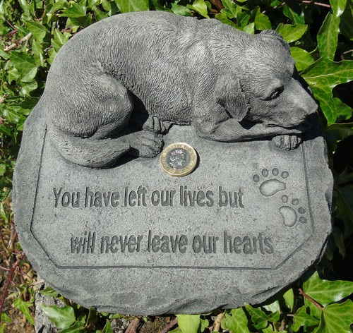 Dog pet memorial - memorial, garden