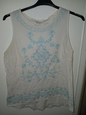 Pretty Ladies Top Size 14 From