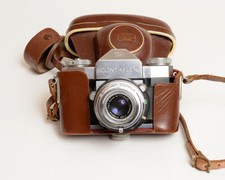 Zeiss Ikon Contaflex 35 mm Camera & Zeiss Tessar 50 mm f 2,8 lens + Leather Case