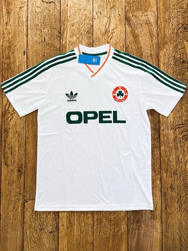 Republic ireland 1990 away - 1990,