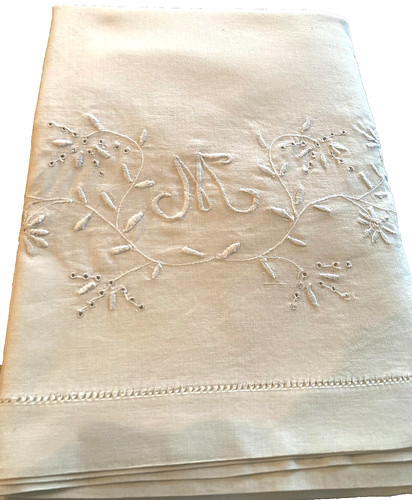 Vtg white embroidered m - vtg, &