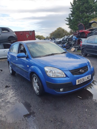 Kia rio mk2 - kia, petrol