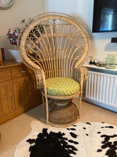 Lovely large vintage - large, wicker