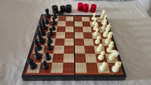 1980s plastic magnetic chess