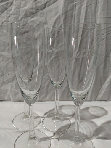 Charles heidsieck champagne - charles,