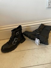 Brand New Ladies Zara Ancle Boots.