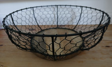 Large Egg / Fruit Black