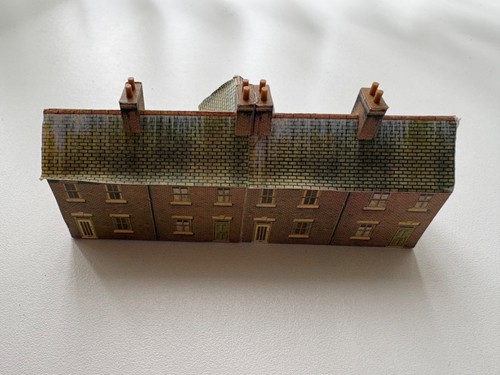 Graham farish gauge row 4 - row, of