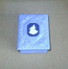 Wedgwood BLUE TRI COLOURED