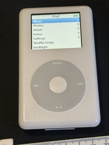 Rare apple ipod 4th gen - apple,